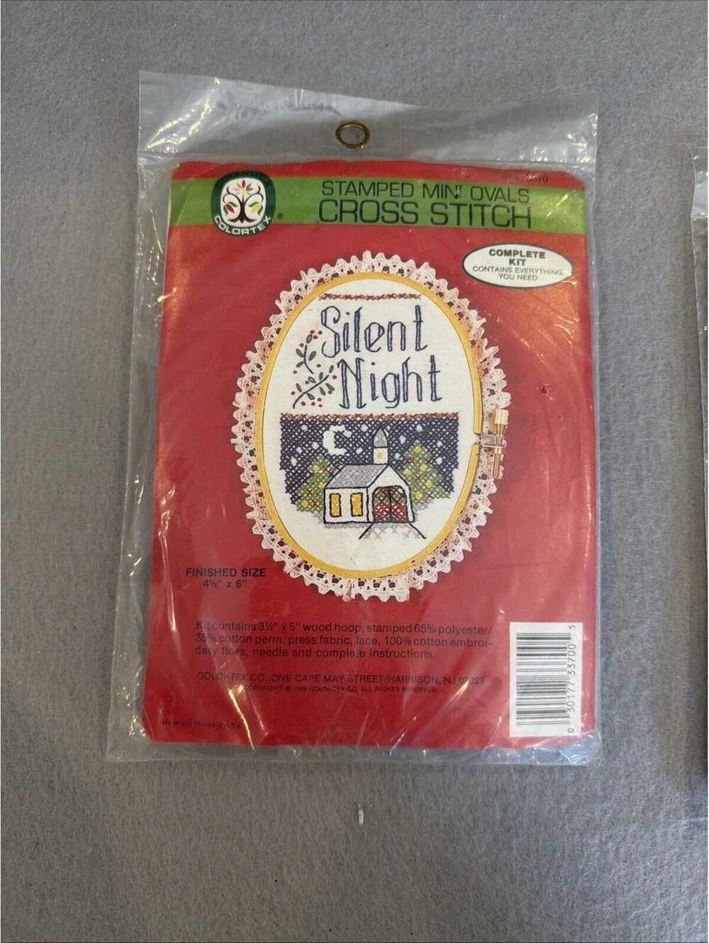 Vtg 1988 Colortex Stamped Mini Oval Cross Stitch Christmas Theme Set Of 2 New